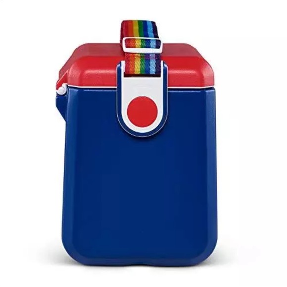 Retired/sold out IGLOO cooler with RAINBOW strap RARE FIND!!! 🌈 - Picture 6 of 10